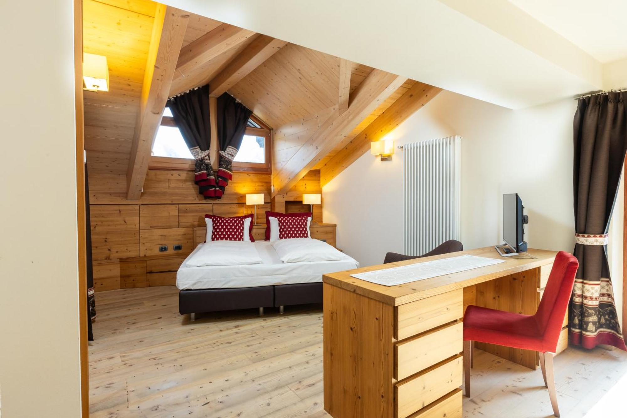 Hotel Cardo Изолача Екстериор снимка